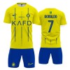 Camisola + Calções AL NASSR Ronaldo 7 Criança Equipamento 1ª 23/24